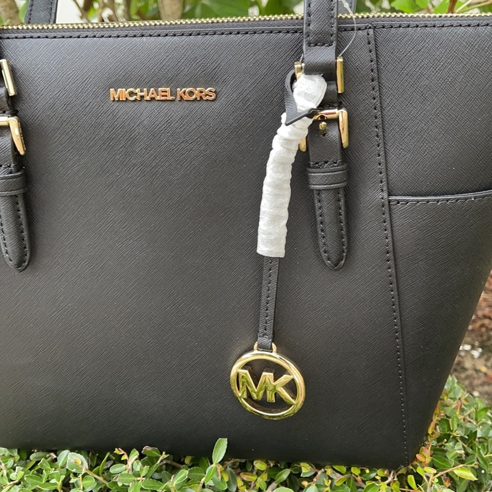 Michael Kors Large Charlotte Top Zip Leather Tote - Picture 13 of 16